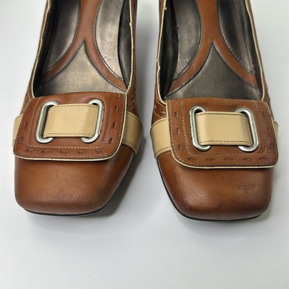 Vintage Naturalizer Women's tan leather retro heels - Picture 3 of 14